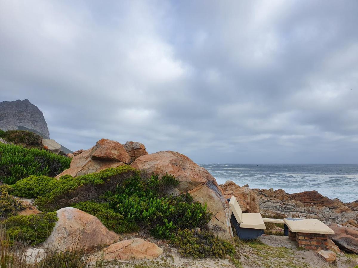Kleinblom In Pringle Apartment Pringle Bay Exterior photo